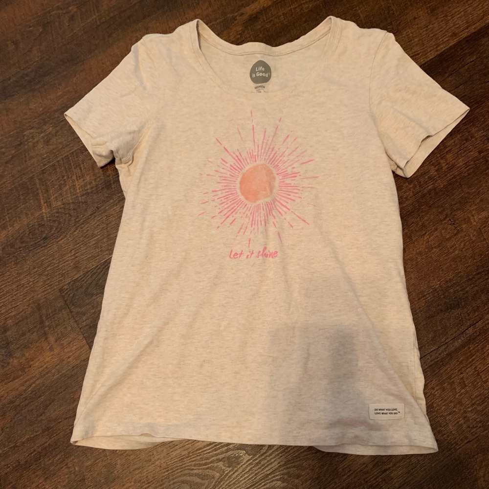 Women’s life is good tee